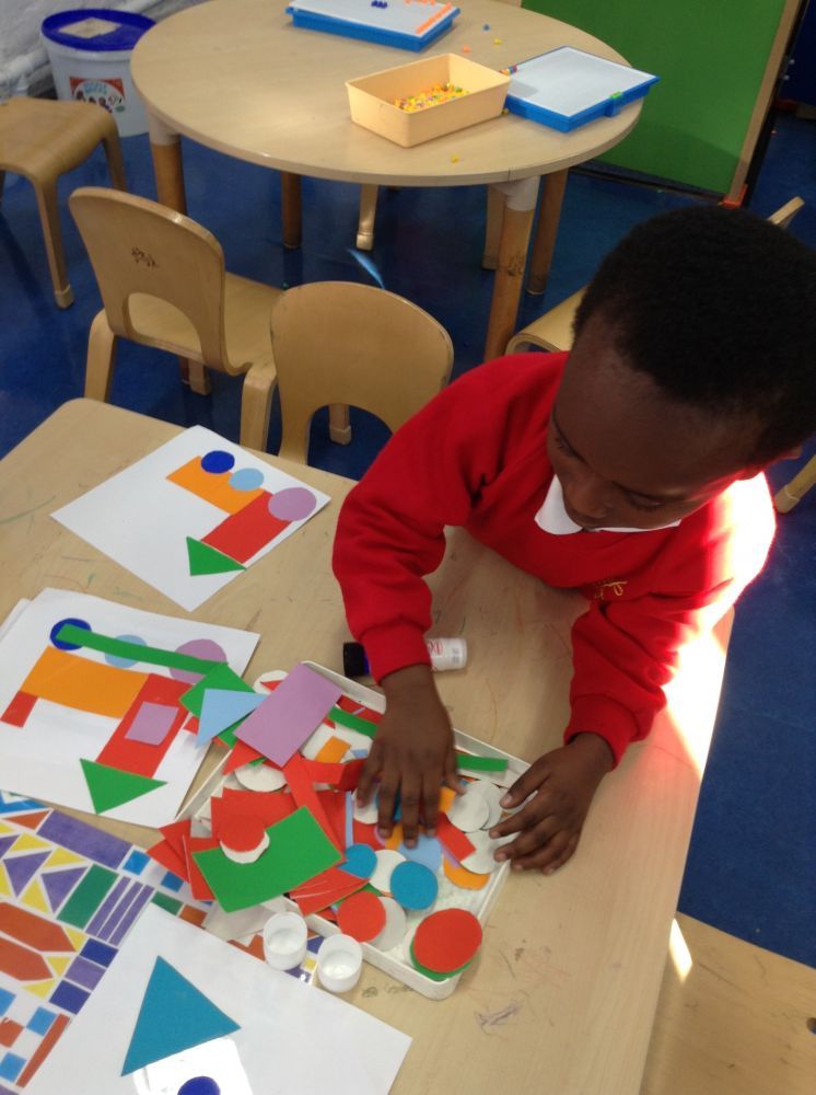 Reception - Yellow Class Learn About 2D Shapes - Daubeney Primary School