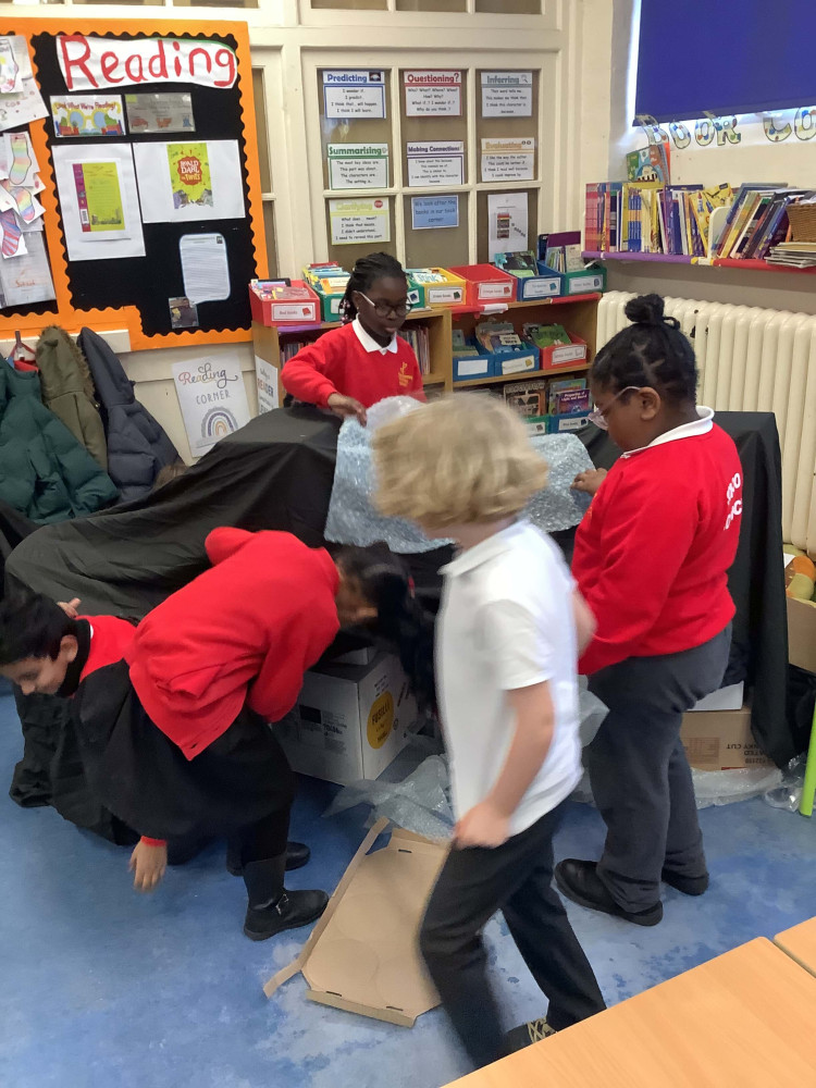 Year 3 - Built a Stone Age Village - Daubeney Primary School